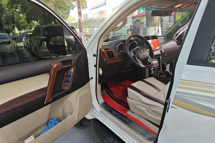 Used Toyota Prado  Driver Seat