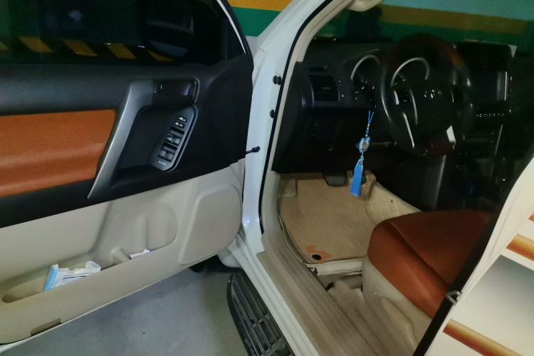 Used Toyota Prado  Driver Seat