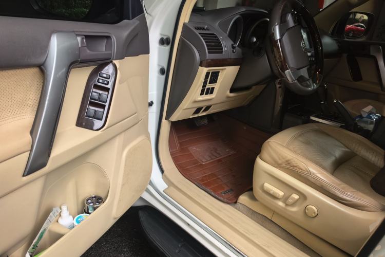 Used Toyota Prado 2013 2.7L Automatic Middle East Version Driver Seat