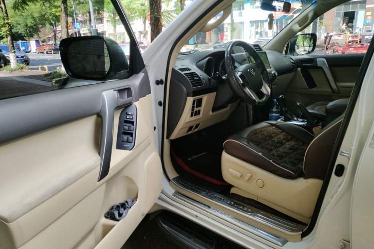 Used Toyota Prado  Driver Seat