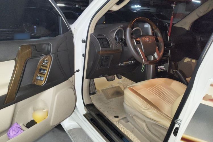 Used Toyota Prado  Driver Seat