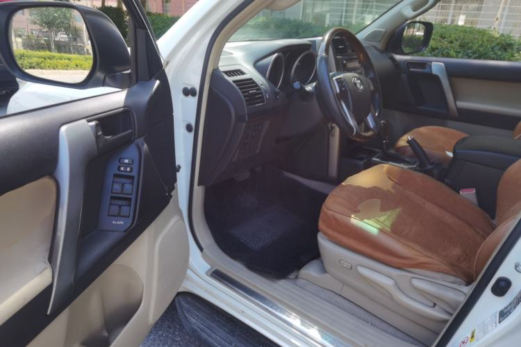 Used Toyota Prado 2013 2.7L Automatic Middle East Version Driver Seat