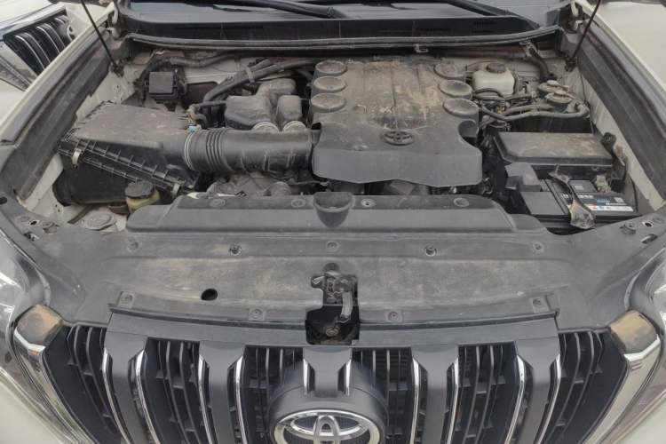 Used Toyota Prado  Engine Bay