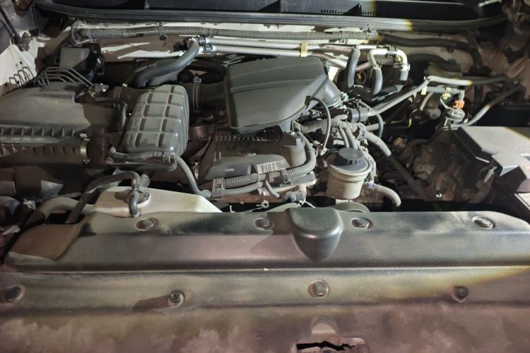 Used Toyota Prado  Engine Bay