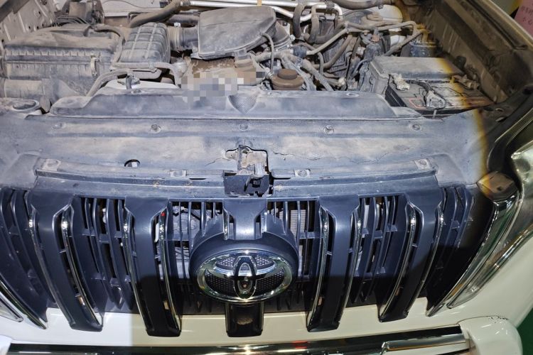 Used Toyota Prado 2013 2.7L Automatic Parallel Import Engine Bay