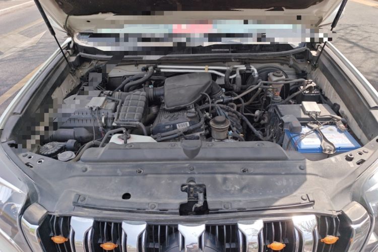 Used Toyota Prado  Engine Bay