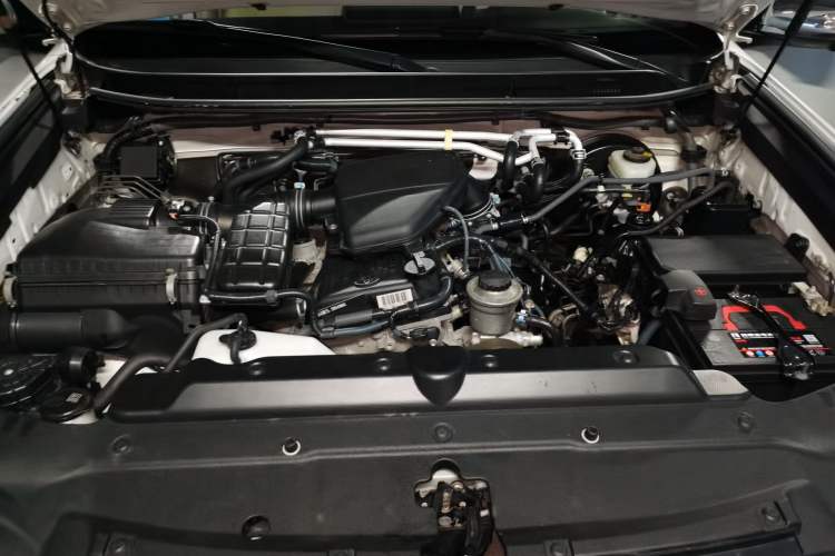 Used Toyota Prado 2013 2.7L Automatic Parallel Import Engine Bay