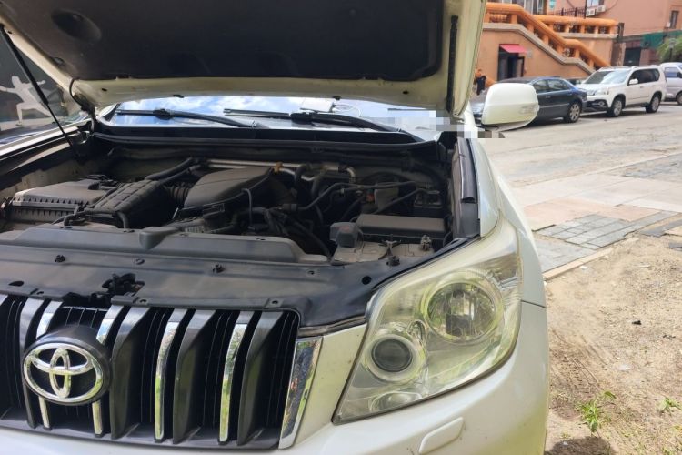 Used Toyota Prado  Engine Bay Left