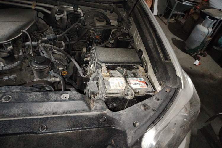 Used Toyota Prado 2013 2.7L Automatic Middle East Version Engine Bay Left
