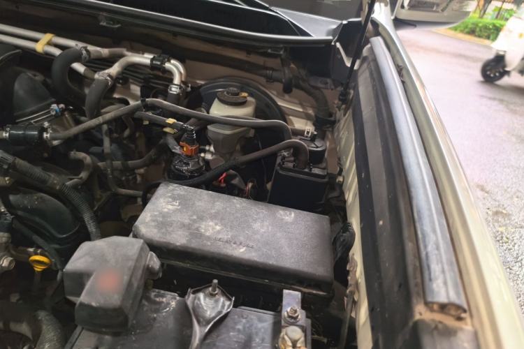 Used Toyota Prado 2013 2.7L Automatic Middle East Version Engine Bay Left