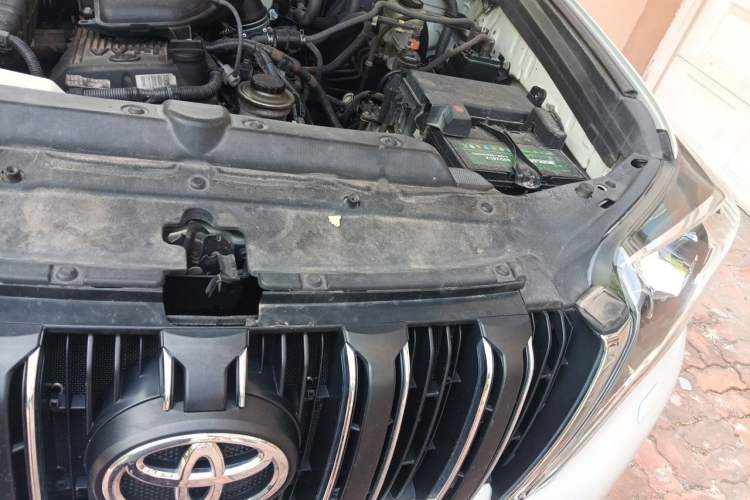 Used Toyota Prado  Engine Bay Left