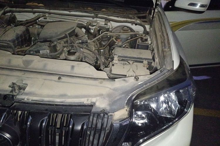 Used Toyota Prado  Engine Bay Left