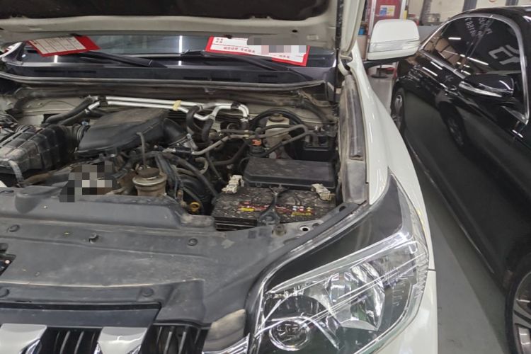 Used Toyota Prado  Engine Bay Left