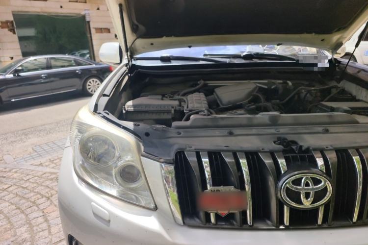 Used Toyota Prado  Engine Bay Right