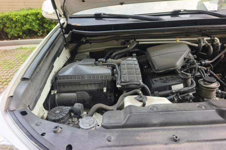 Used Toyota Prado 2013 2.7L Automatic Middle East Version Engine Bay Right