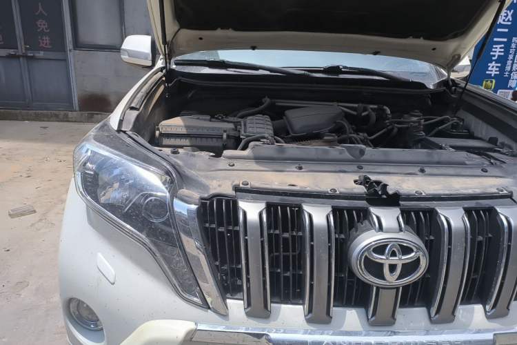 Used Toyota Prado  Engine Bay Right