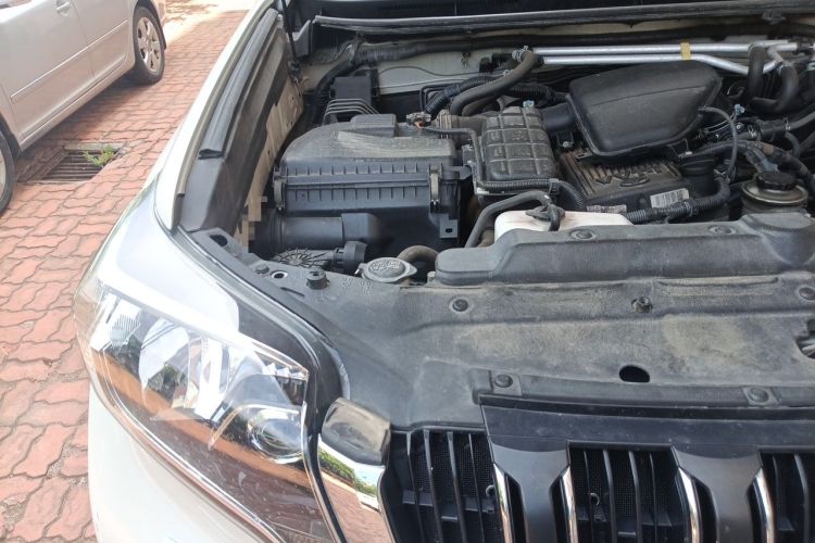 Used Toyota Prado  Engine Bay Right