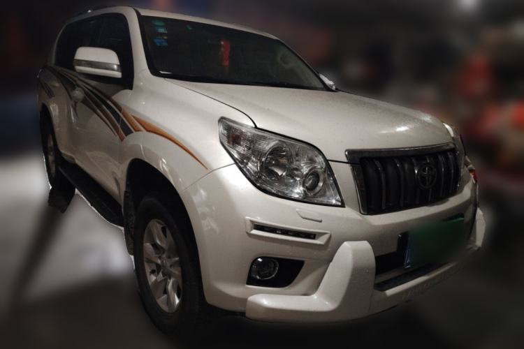 Used Toyota Prado 2013 2.7L Automatic Middle East Version Front Right 45 Deg