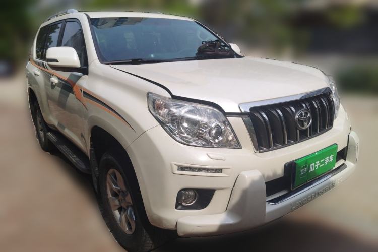 Used Toyota Prado 2013 2.7L Automatic Middle East Version Front Right 45 Deg