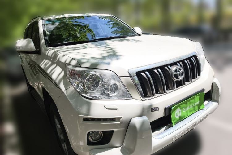 Used Toyota Prado 2013 2.7L Automatic Low-Power Version Middle East Edition Front Right 45 Deg