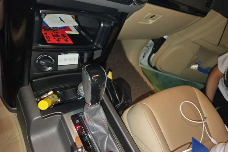 Used Toyota Prado  Gear Lever