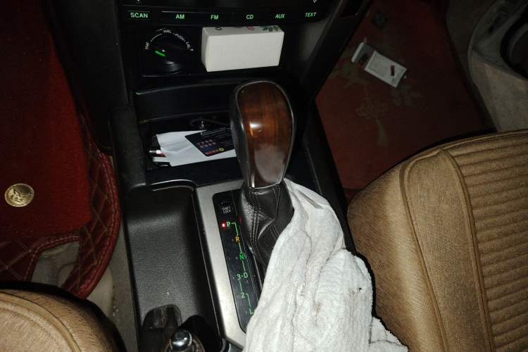 Used Toyota Prado 2013 2.7L Automatic Middle East Version Gear Lever