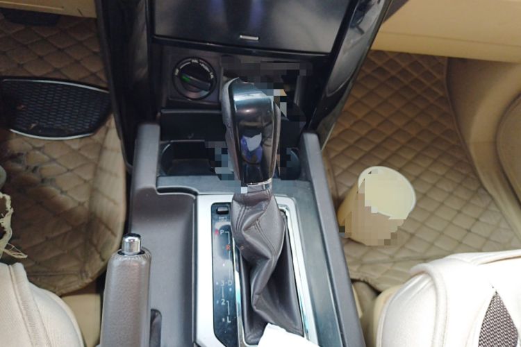 Used Toyota Prado 2013 2.7L Automatic Middle East Version Gear Lever