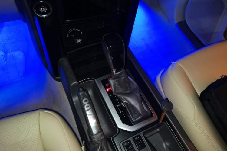 Used Toyota Prado 2013 2.7L Automatic Parallel Import Gear Lever