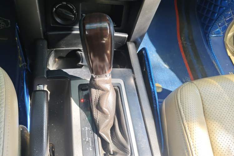 Used Toyota Prado 2013 2.7L Automatic Parallel Import Gear Lever