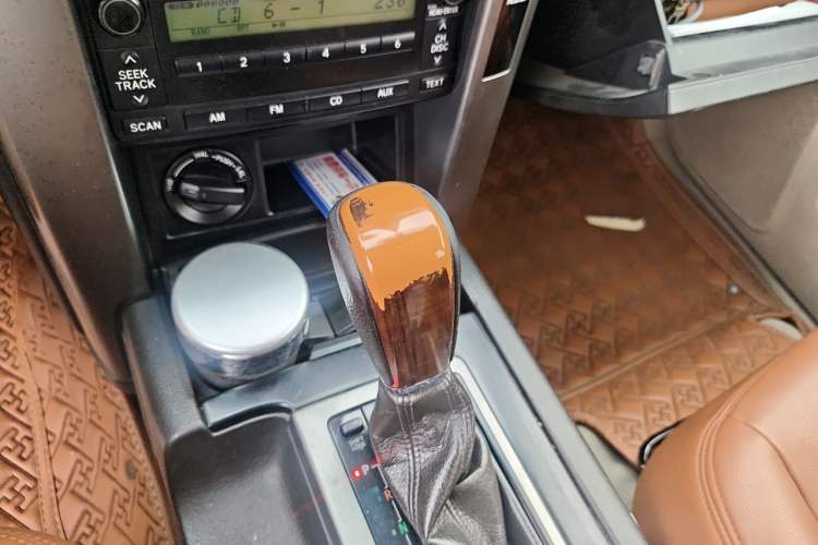 Used Toyota Prado  Gear Lever