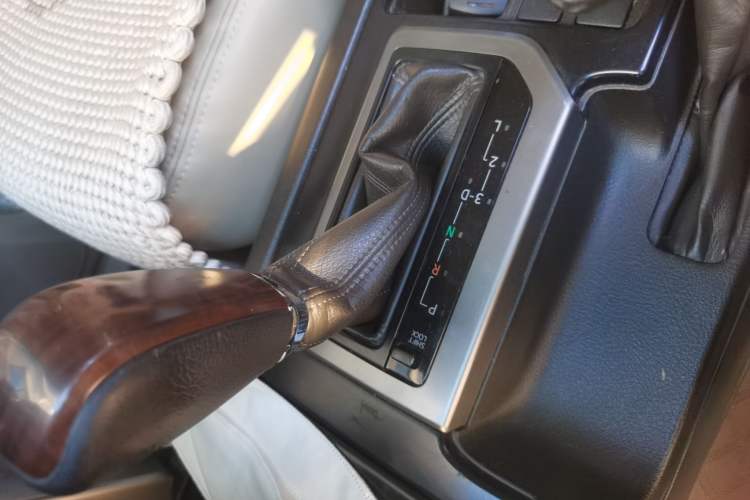 Used Toyota Prado  Gear Lever