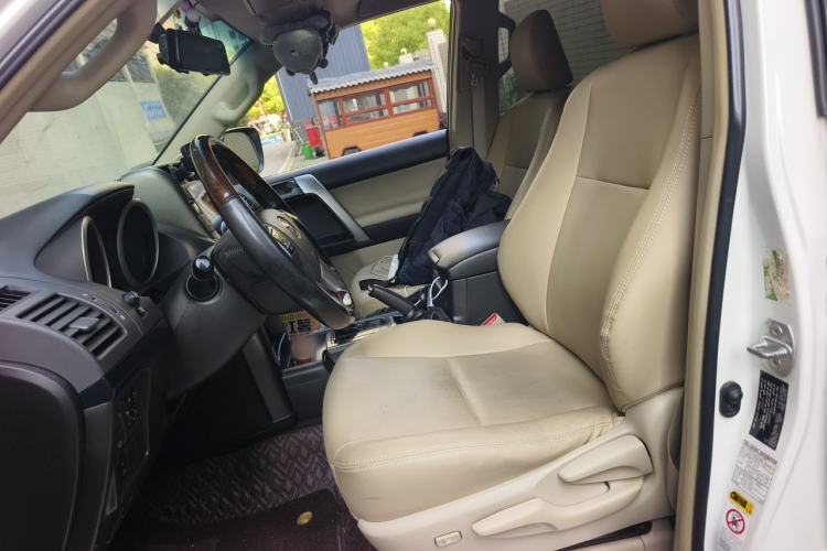 Used Toyota Prado 2013 2.7L Automatic Middle East Version Left Front Seat