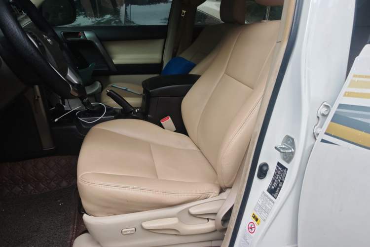 Used Toyota Prado 2013 2.7L Automatic Middle East Version Left Front Seat