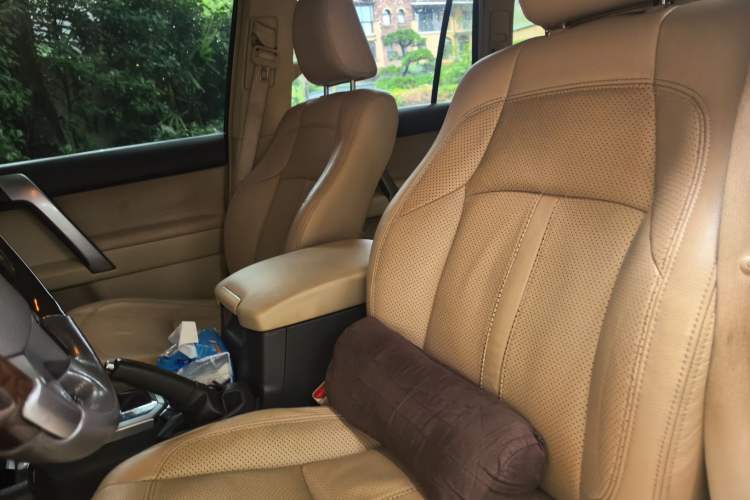 Used Toyota Prado 2013 2.7L Automatic Middle East Version Left Front Seat