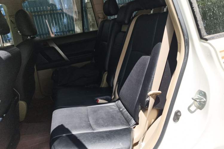 Used Toyota Prado 2013 2.7L Automatic Low-Power Version Middle East Edition Left Rear Seat