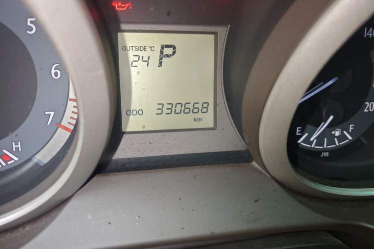Used Toyota Prado 2013 2.7L Automatic Middle East Version Odometer Close Up