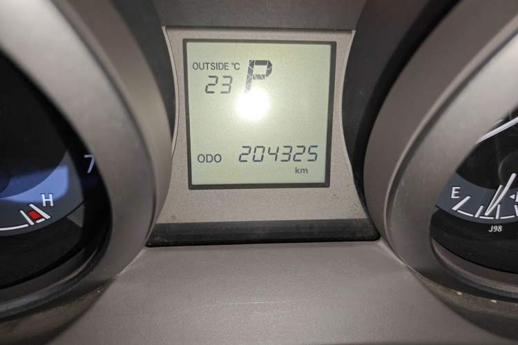 Used Toyota Prado 2013 2.7L Automatic Parallel Import Odometer Close Up