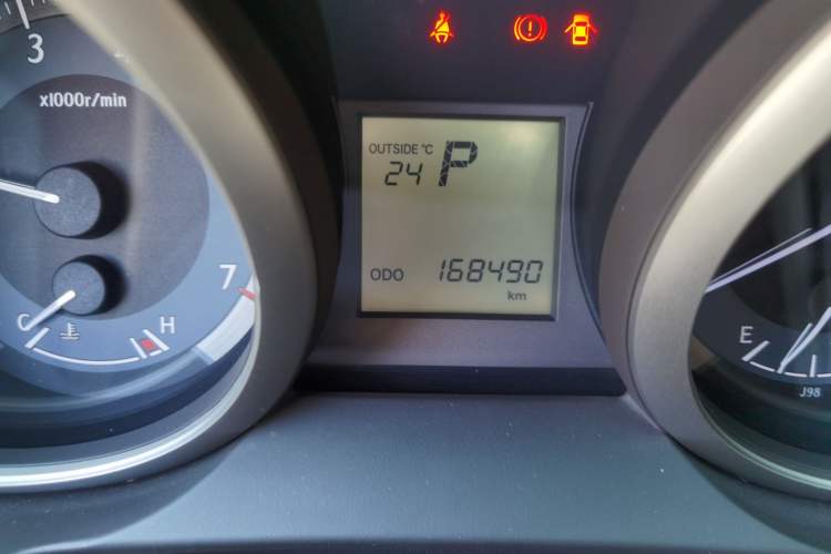 Used Toyota Prado 2013 2.7L Automatic Middle East Version Odometer Close Up
