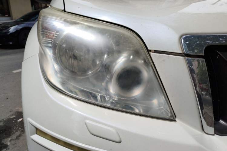Used Toyota Prado  Right Front Headlight