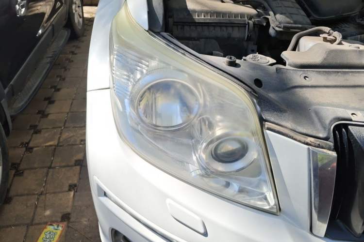 Used Toyota Prado 2013 2.7L Automatic Parallel Import Right Front Headlight