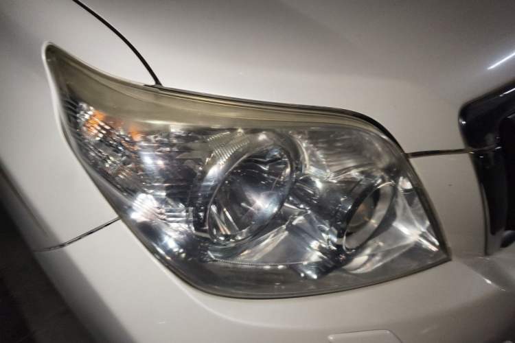 Used Toyota Prado  Right Front Headlight
