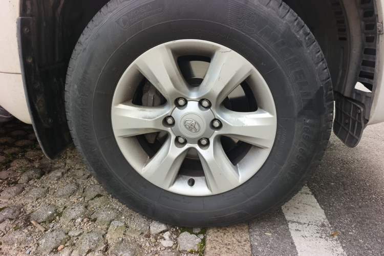 Used Toyota Prado 2013 2.7L Automatic Middle East Version Right Front Wheel Hub