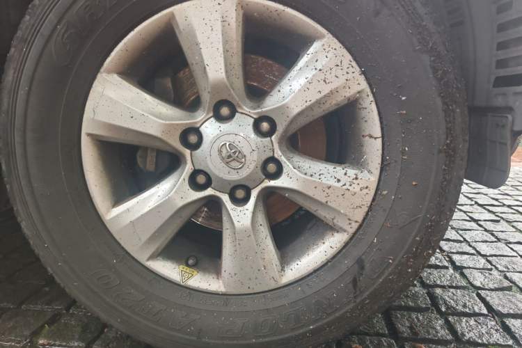 Used Toyota Prado 2013 2.7L Automatic Middle East Version Right Front Wheel Hub