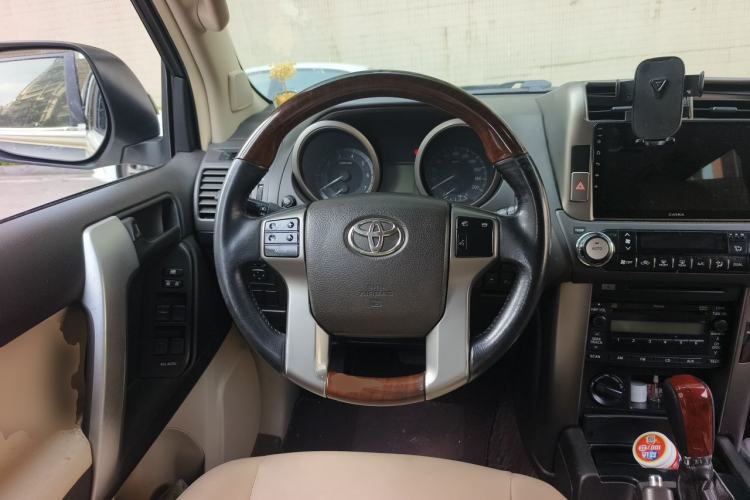 Used Toyota Prado 2013 2.7L Automatic Middle East Version Steering Wheel