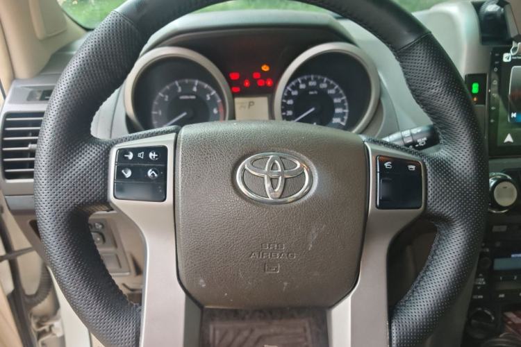 Used Toyota Prado 2013 2.7L Automatic Middle East Version Steering Wheel