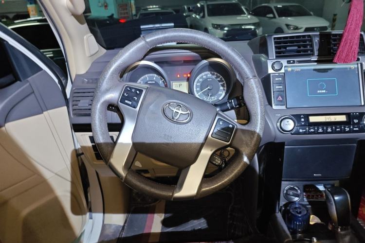 Used Toyota Prado 2013 2.7L Automatic Parallel Import Steering Wheel