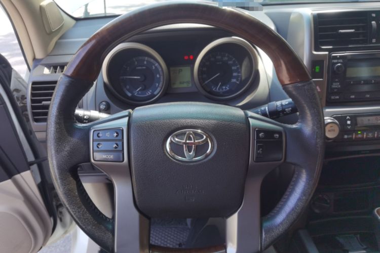 Used Toyota Prado 2013 2.7L Automatic Middle East Version Steering Wheel