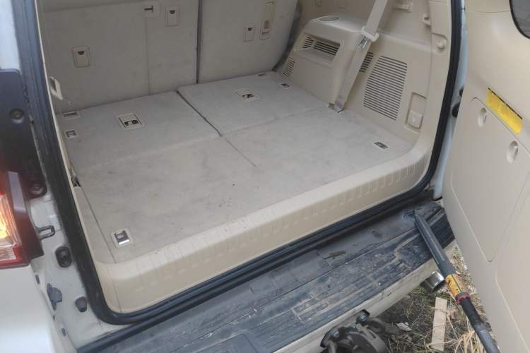 Used Toyota Prado  Trunk