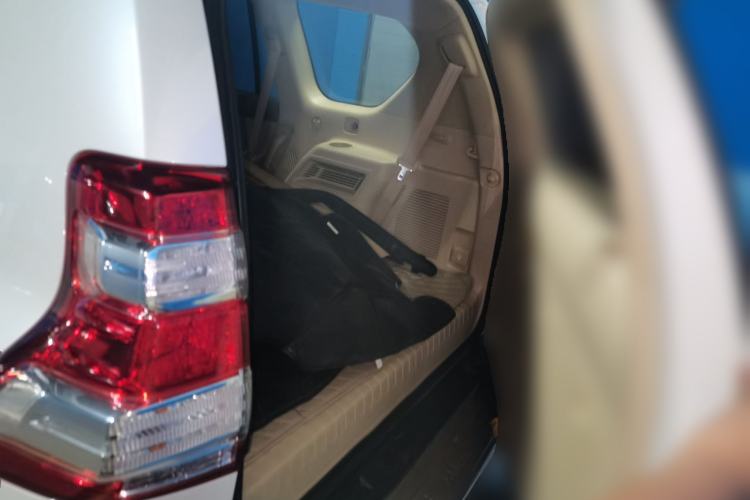 Used Toyota Prado 2013 2.7L Automatic Parallel Import Trunk