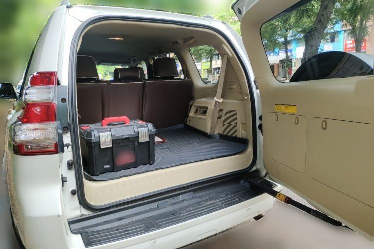 Used Toyota Prado  Trunk